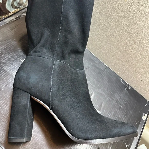 Ralph Lauren Black Heeled Boots with Pointed Toe - Picture 8 of 11
